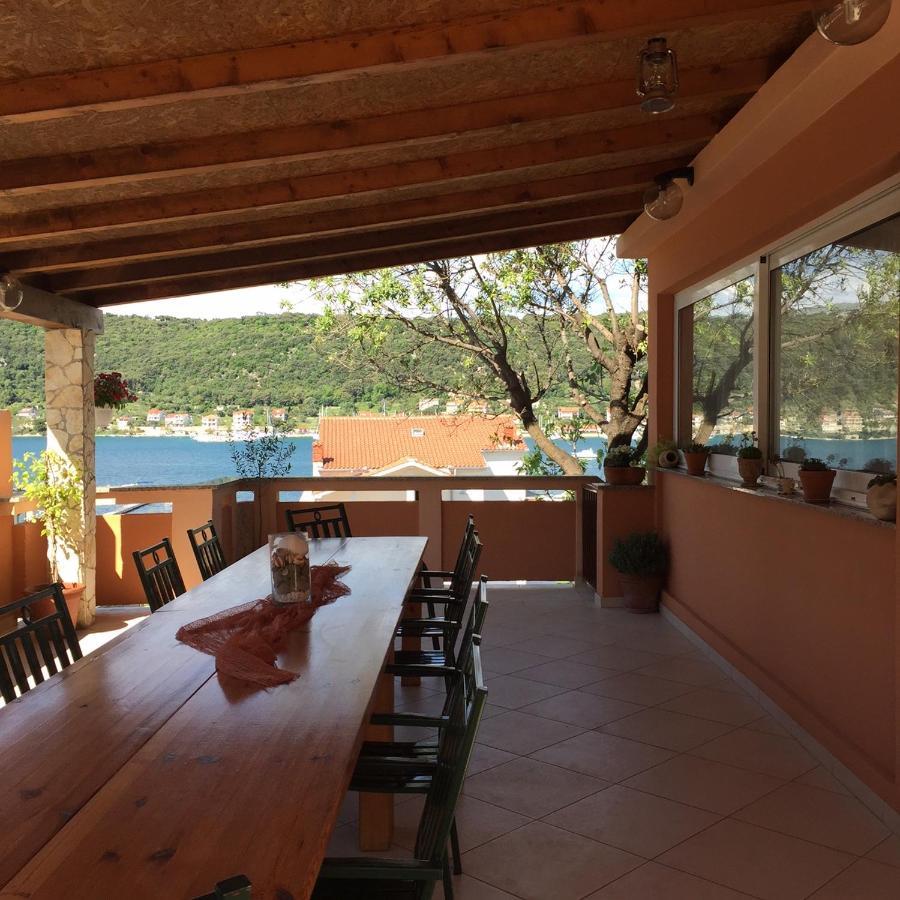 Guesthouse Tariba Supetarska Draga Exterior photo